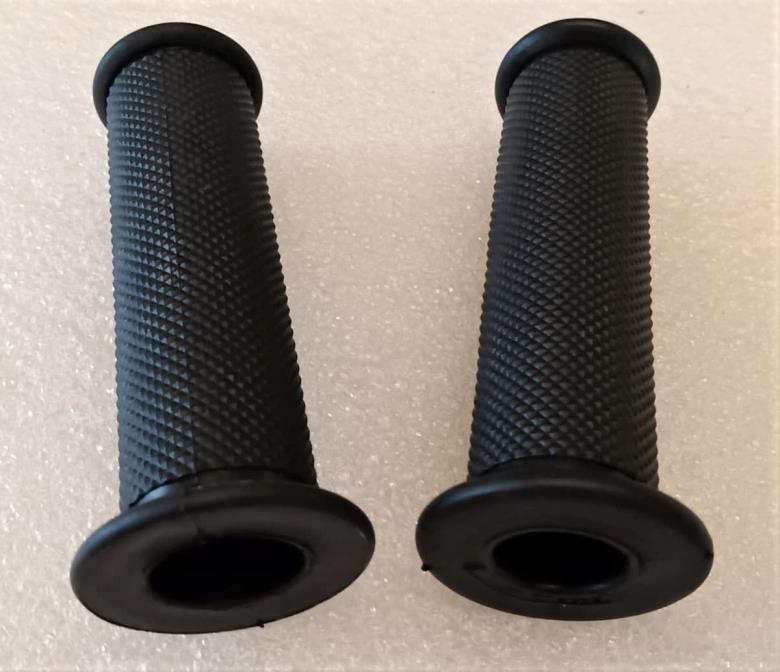 Handlebar Grips: FR-0065